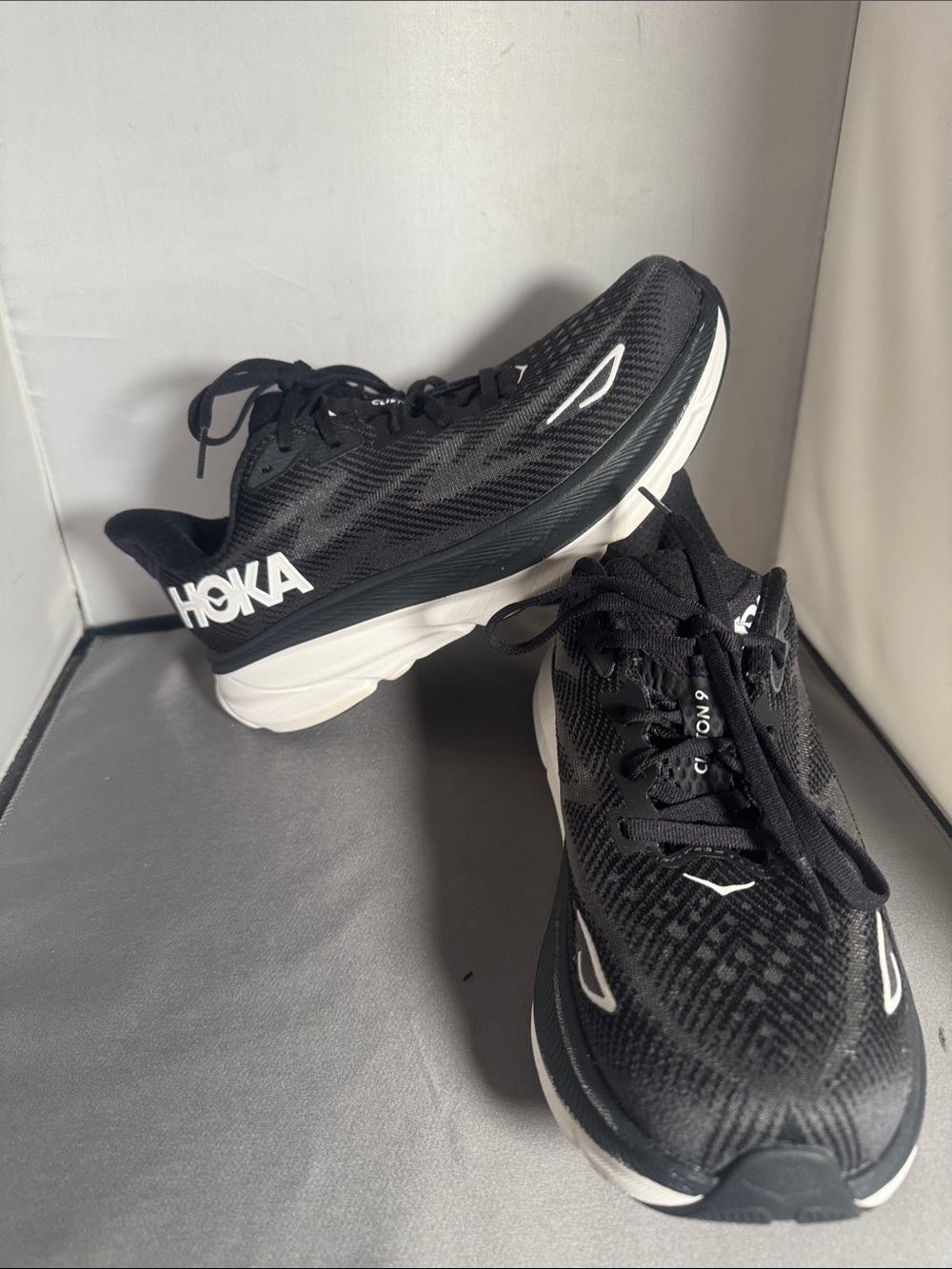 HOKA Black Performance Running Shoes men 8D/ women 9 wide